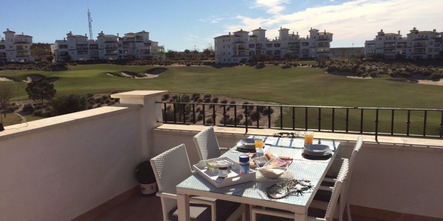 FEA-terras-groot2-penthouse-hacienda-riquelme-sucina-vakantiehuis-in-spanje